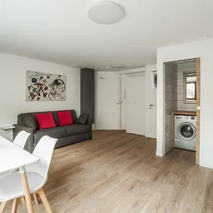  Appartamento Bright And Cosy Flat At The Heart Of In A Trendy District - Welkeys